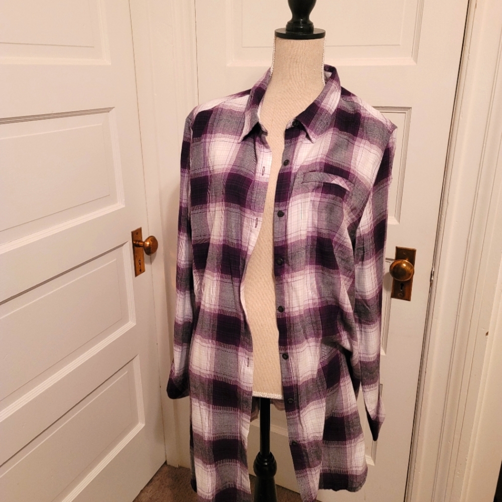 Super soft purple plaid shirt